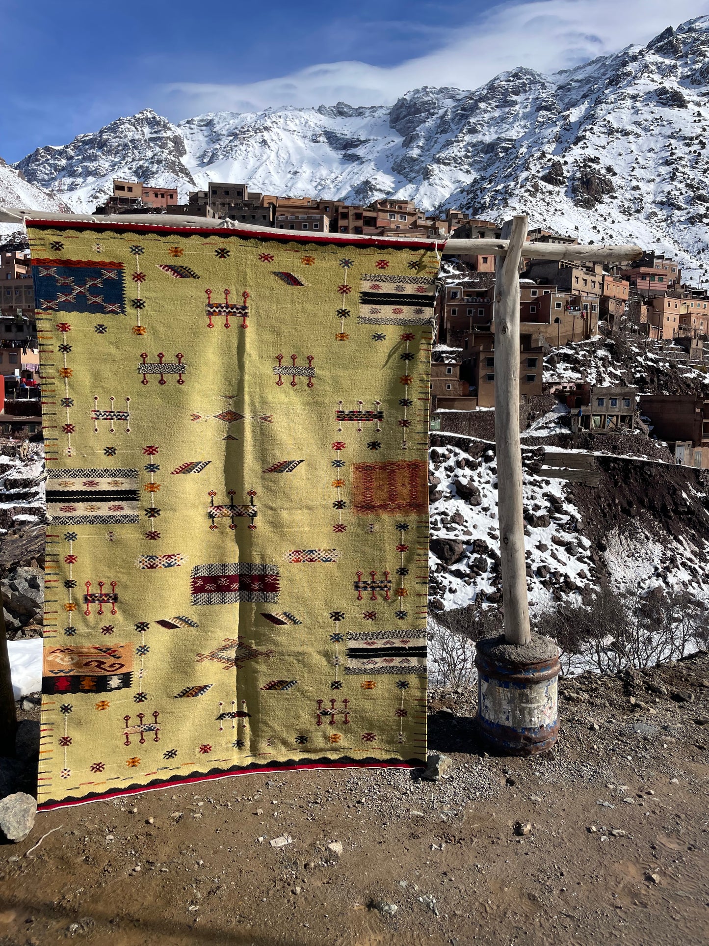 Very Old Taznakht Hanbal Moroccan Rug – 6.6 x 4.9 ft (200 x 150 cm) Vintage Flatwoven Wool Rug