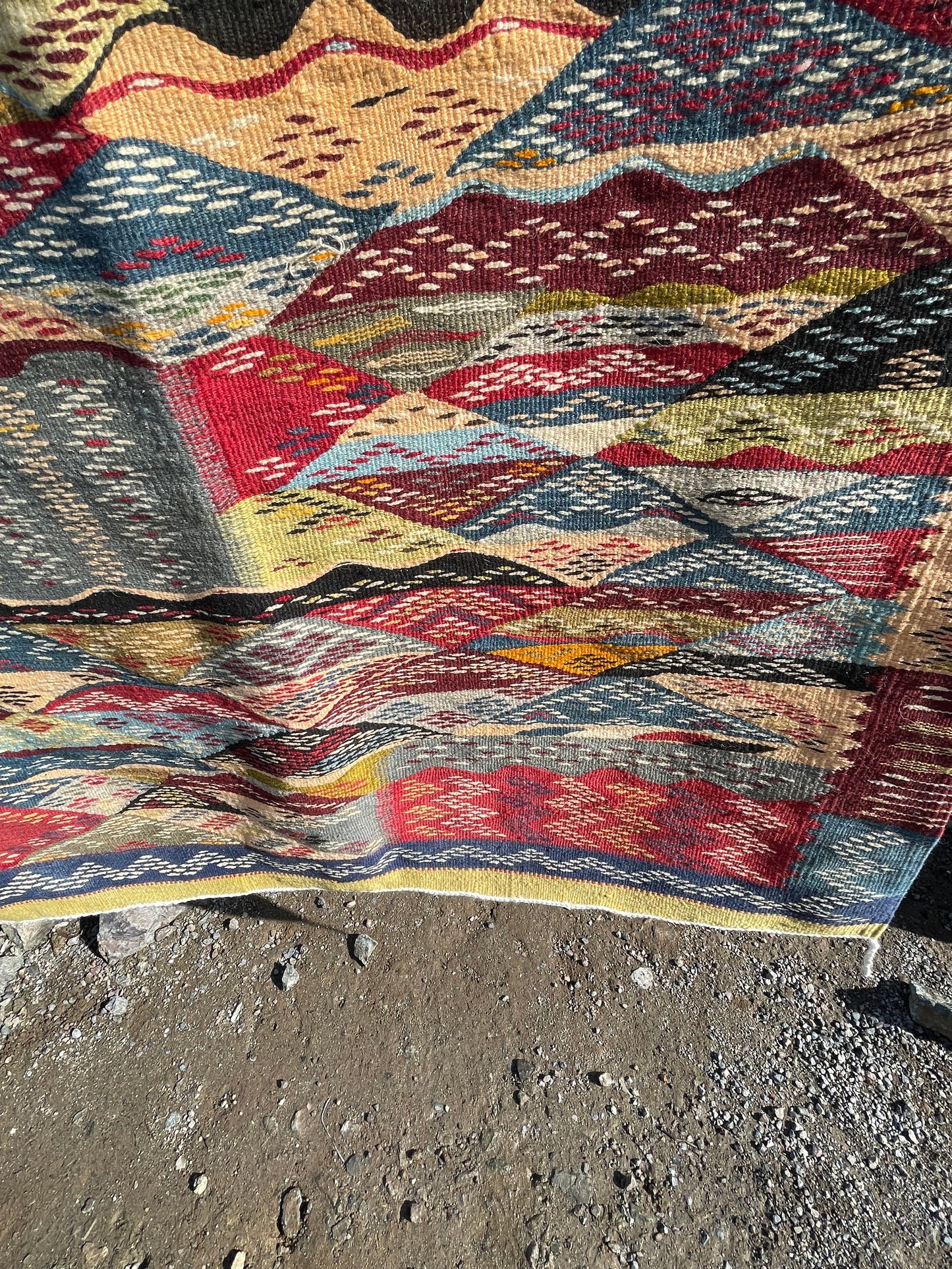 Pikaso Handwoven Moroccan Rug – 4.9 x 3.3 ft (150 x 100 cm) Abstract Tribal Wool Carpet