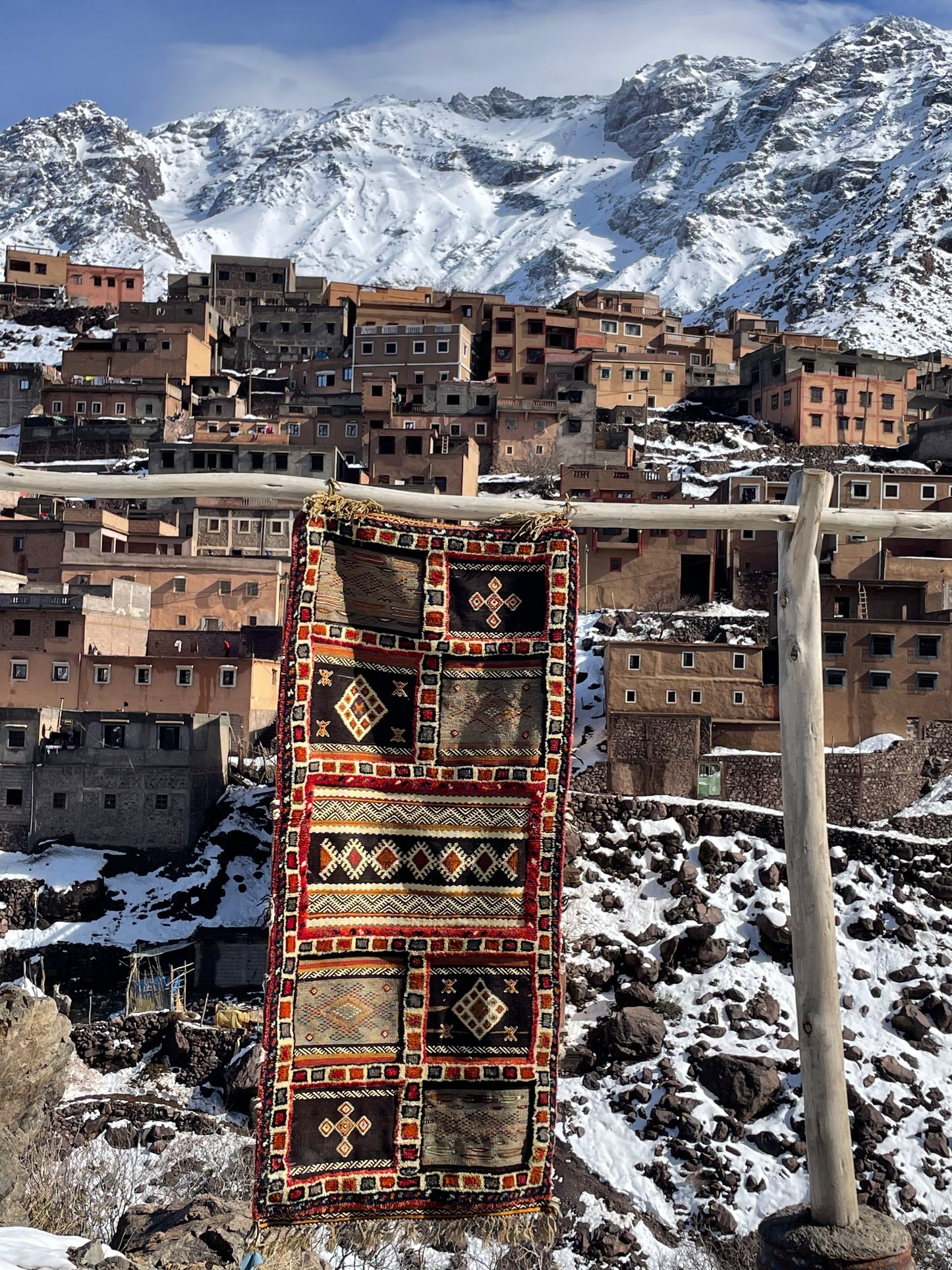 Glaoui Handwoven Moroccan Rug – 4.9 x 2 ft (150 x 60 cm) Vintage Tribal Wool Runner