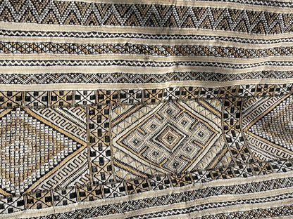Handmade Moroccan Berber Kilim Rug – Ivory & Black Wool Area Rug 9.8 x 6.5 ft (300 x 200 cm)