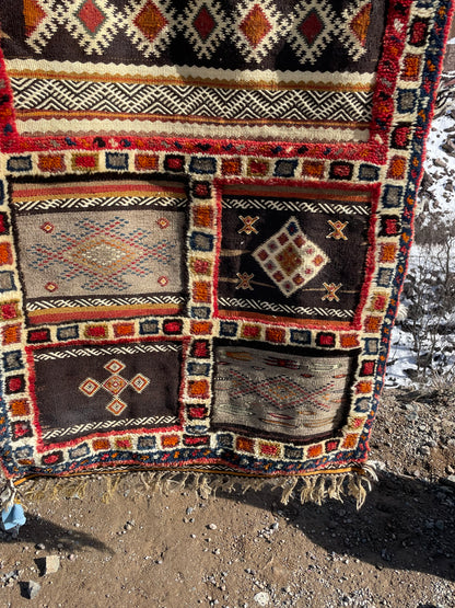 Glaoui Handwoven Moroccan Rug – 4.9 x 2 ft (150 x 60 cm) Vintage Tribal Wool Runner
