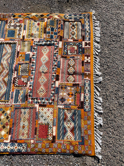 Vintage Moroccan Glaoui Rug 8.4 x 5 ft (255 x 153 cm) – Handwoven Berber Patchwork Wool Carpet, Tribal Geometric Area Rug