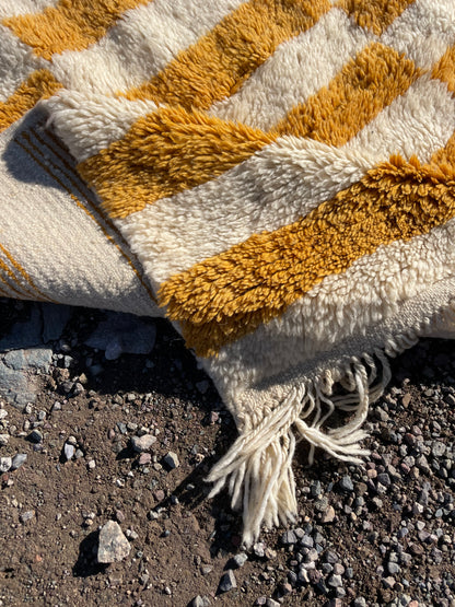 Handmade Moroccan Berber Rug 5 x 7.4 ft – Mustard & Ivory Wool Atlas Carpet | Ready to Ship
(5 ft ≈ 1.51 m / 7.4 ft ≈ 2.25 m)