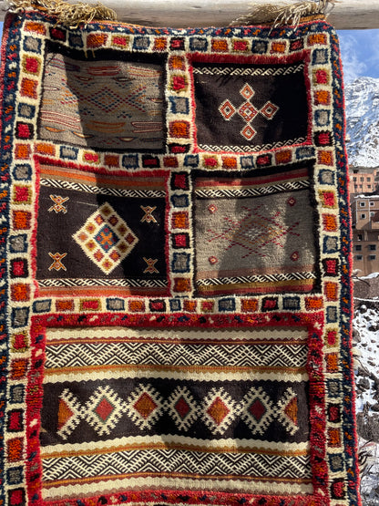 Glaoui Handwoven Moroccan Rug – 4.9 x 2 ft (150 x 60 cm) Vintage Tribal Wool Runner