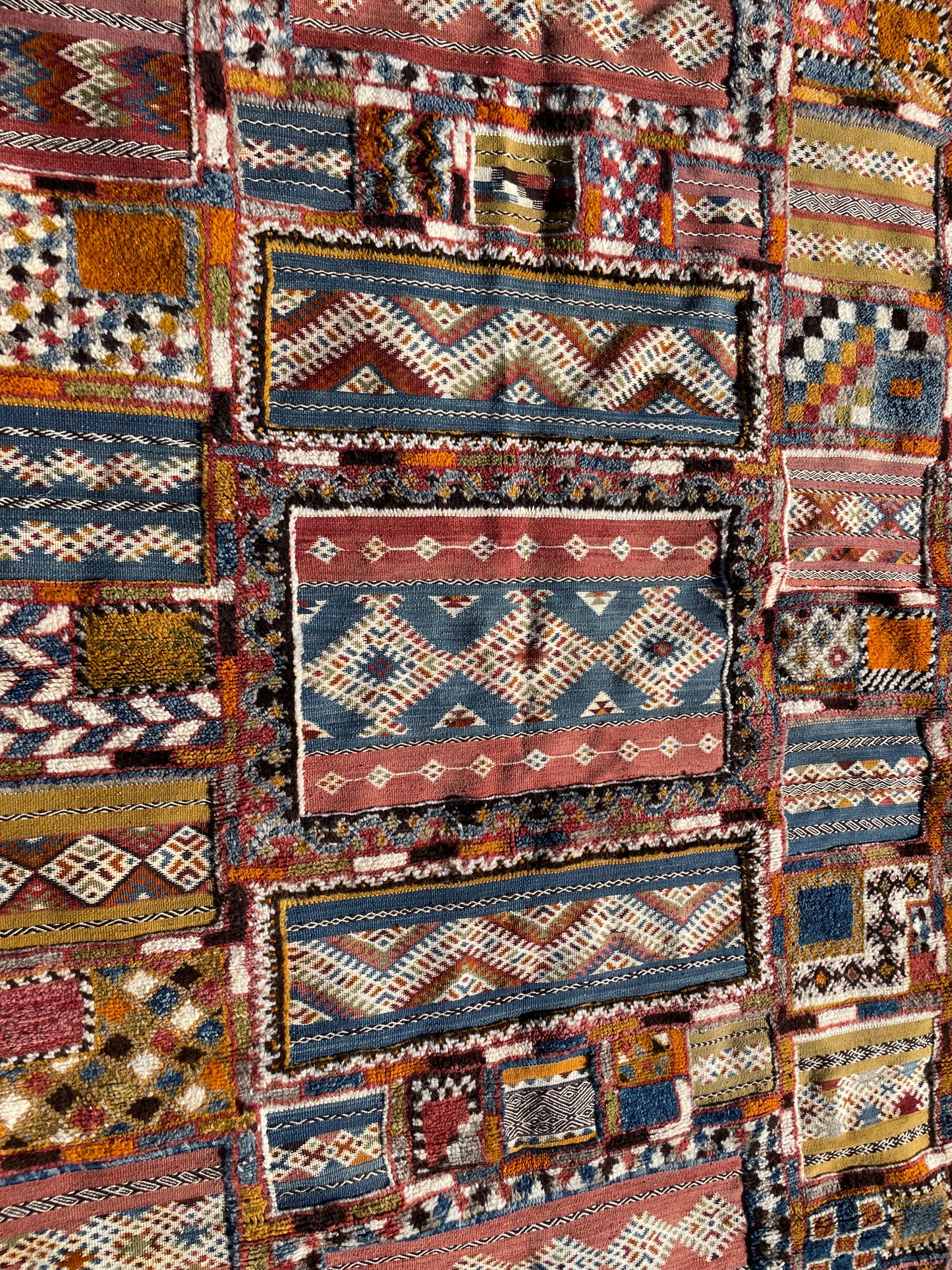 Vintage Moroccan Glaoui Rug 8.4 x 5 ft (255 x 153 cm) – Handwoven Berber Patchwork Wool Carpet, Tribal Geometric Area Rug